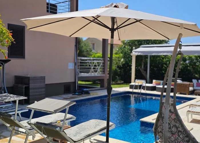 Nika Сasa de vacaciones